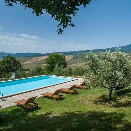 Villa Sleeps 12 Pool Wifi *